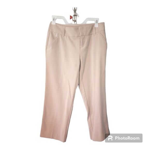 Daisy Fuentes dressy tan capris - Picture 1 of 9